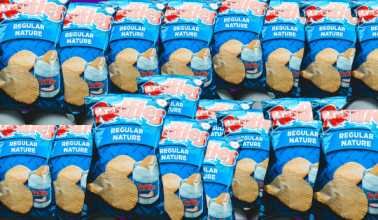 Small Bag of Chips representing a 10-ounce weight.