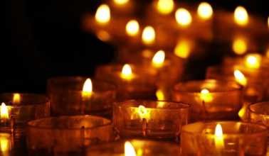 small candels showing in this picture as a reference for a 10-ounce weight.