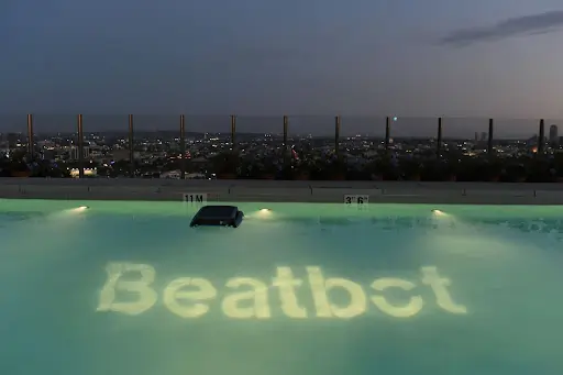 Robot Pool Cleaner: Who Makes the Best Cordless Robotic Pool Cleaner?