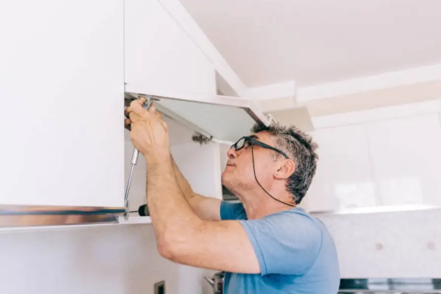 How Custom Hinges Can Enhance the Functionality and Style of Your Cabinets
