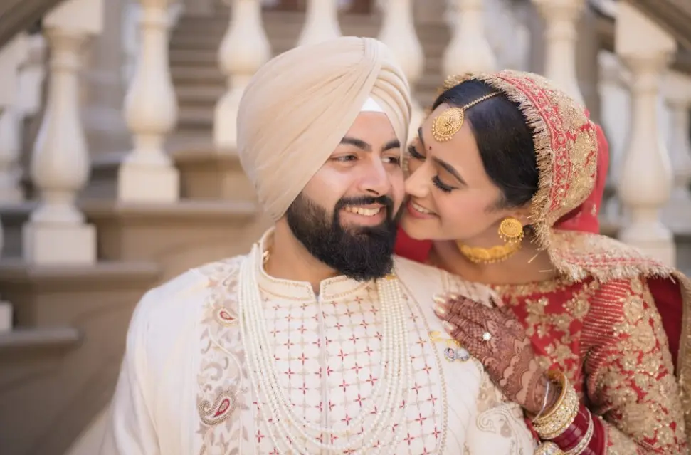 Tips for Posing in Your Wedding Photos How to Look Natural and Gorgeous