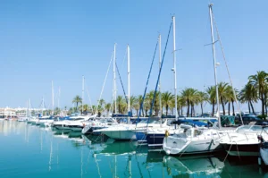 Yacht Rental Etiquette: What You Need to Know