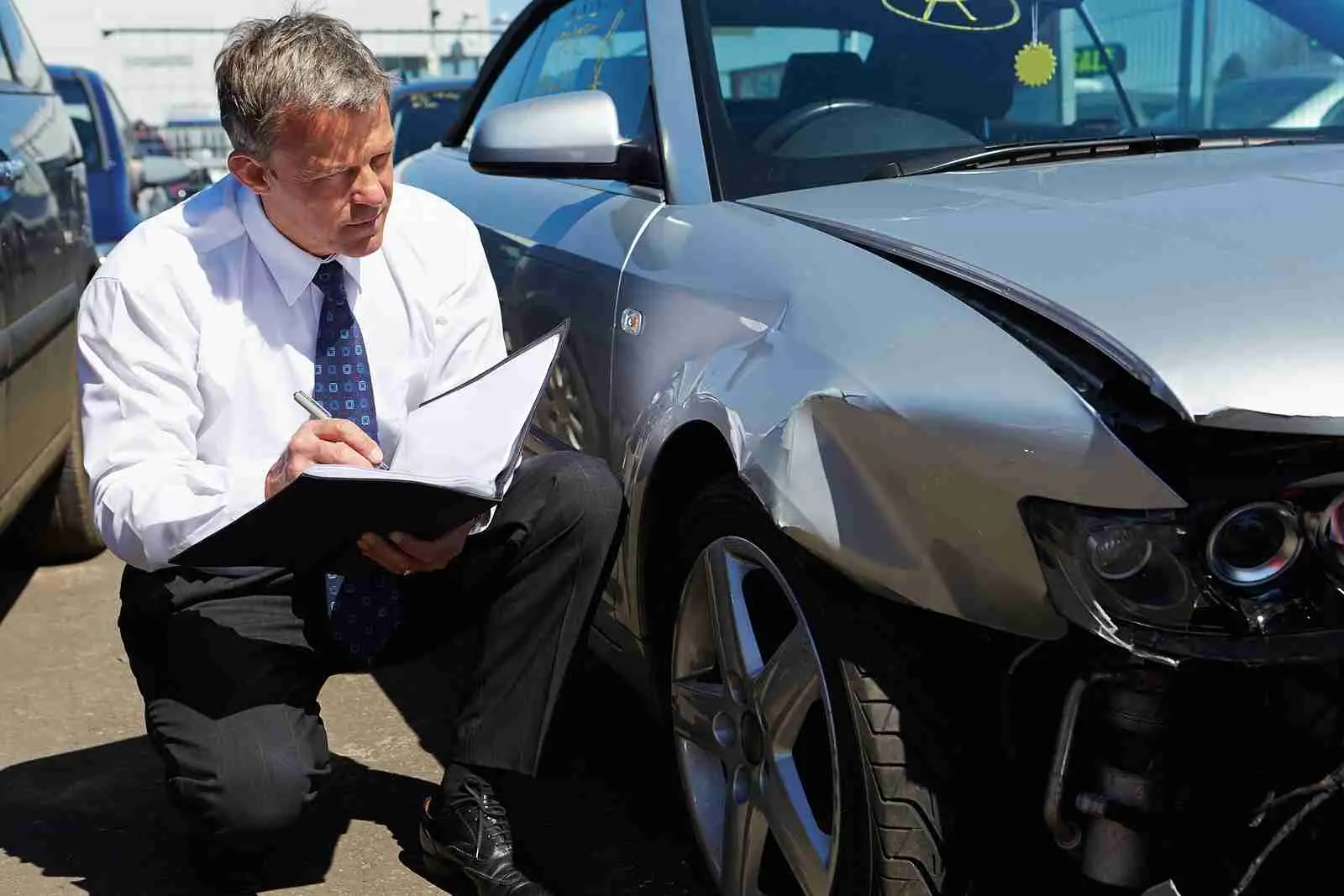 Should You Talk to Insurance Adjusters After a Car Crash