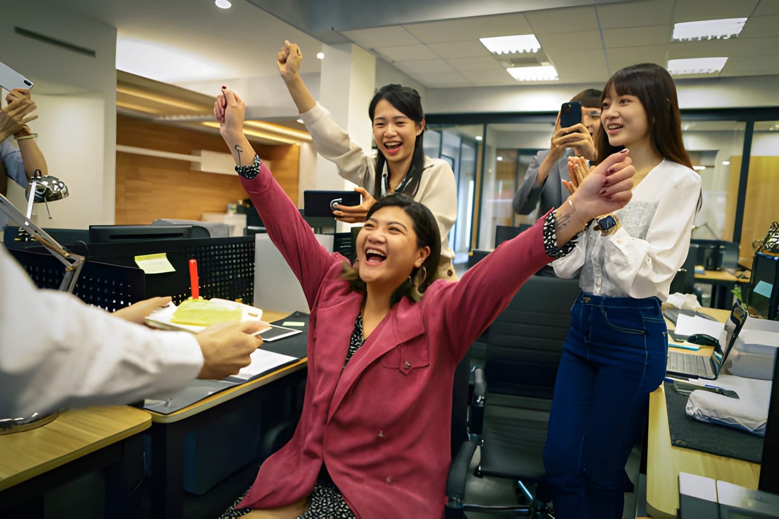 Beyond the Basics Inspiring Ways to Celebrate Achievements at Work