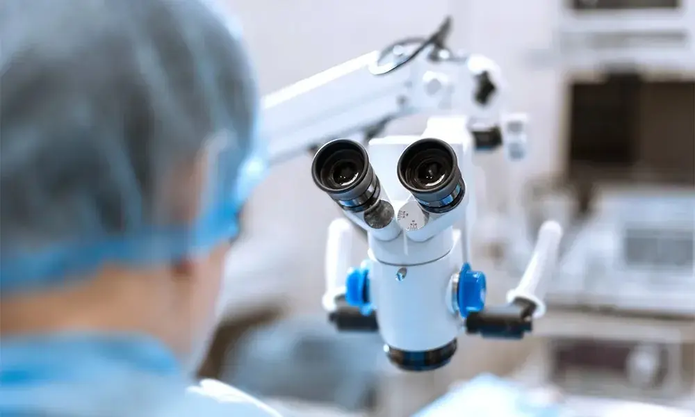 How a Houston Ophthalmologist Can Help You Say Goodbye to Glasses for Good