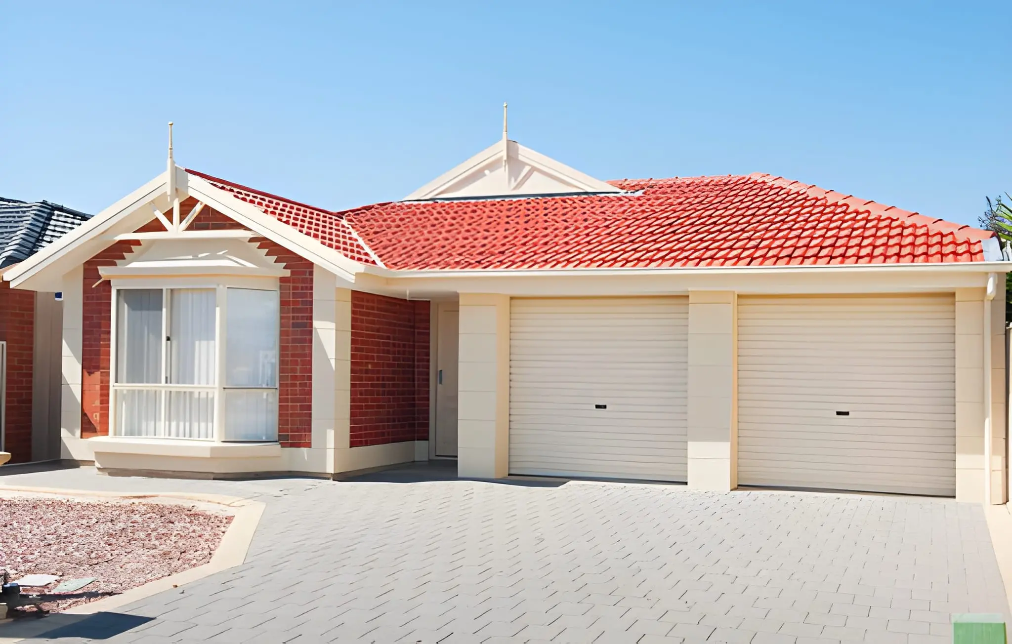 Why More Homeowners Are Choosing Electric Roller Garage Doors