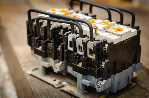 What is an Overload Relay and How Does it Protect Motors?