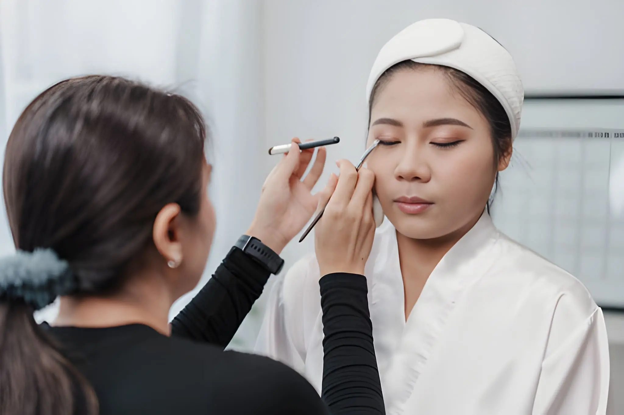 Consumer Trends in Lash and Brow Care